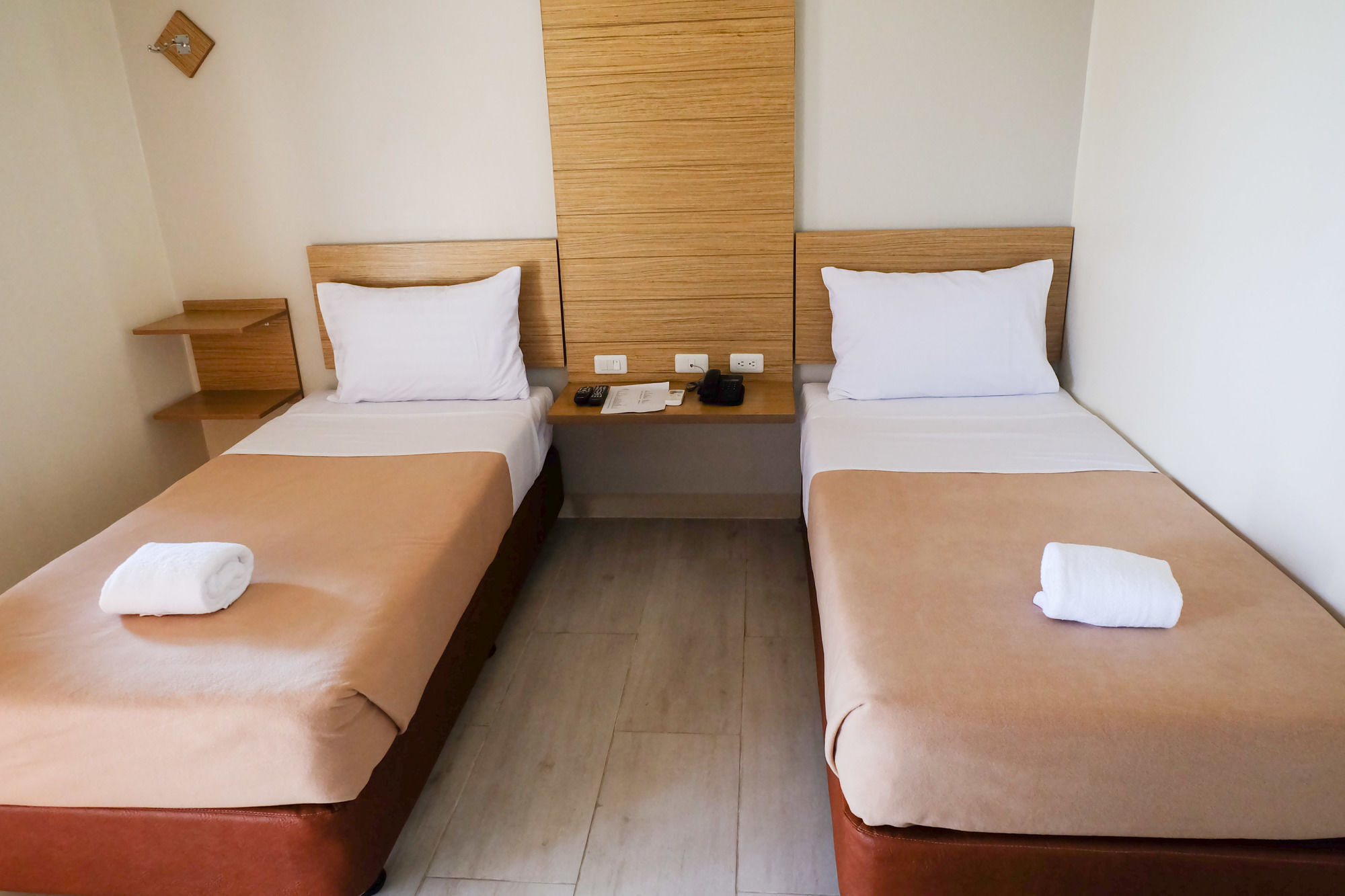 Chambre Mactan Hotel Мактан Экстерьер фото